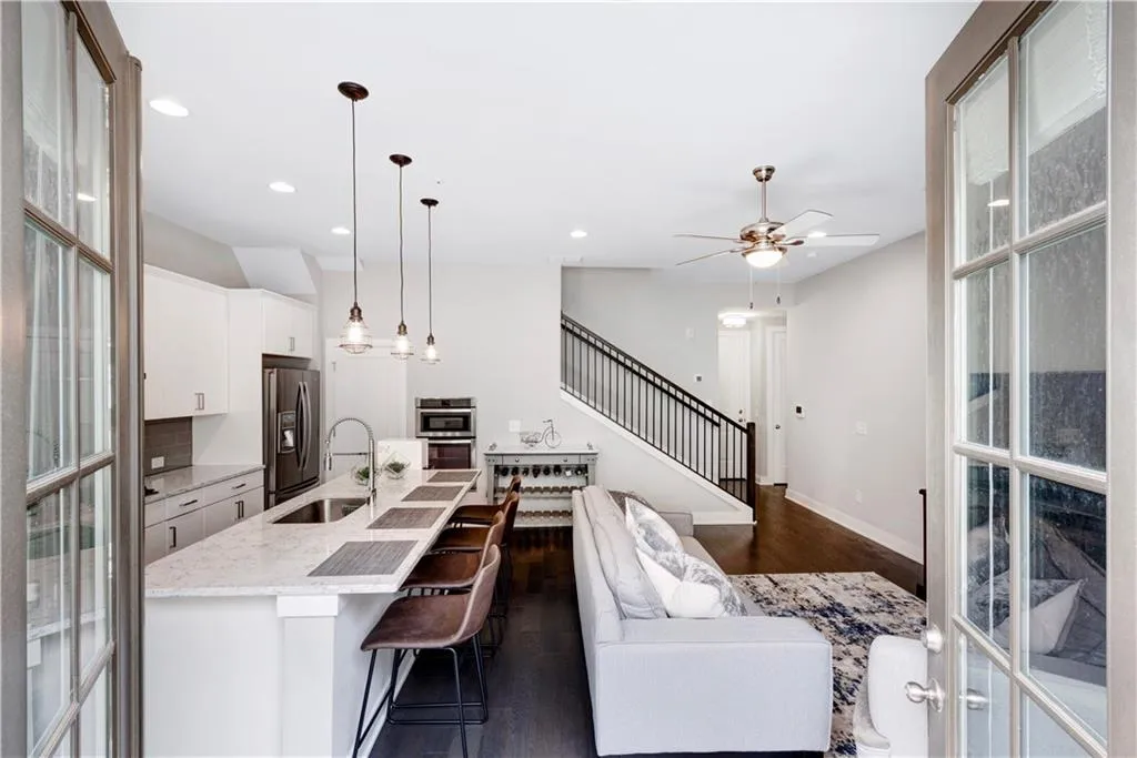 6674 Cadence Boulevard Unit 72, Atlanta, Georgia 30328, 1 Bedroom Bedrooms, ,1 BathroomBathrooms,Residential,Sold,6674 Cadence Boulevard Unit 72,6675204