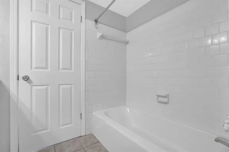 6851 Roswell Road Unit C7, Atlanta, Georgia 30328, 4 Bedrooms Bedrooms, ,2 BathroomsBathrooms,Residential,For Sale,6851 Roswell Road Unit C7,7651405