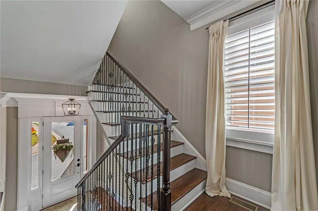 7983 Magnolia Square, Sandy Springs, Georgia 30350, 4 Bedrooms Bedrooms, ,4 BathroomsBathrooms,Residential,Sold,7983 Magnolia Square,6961569
