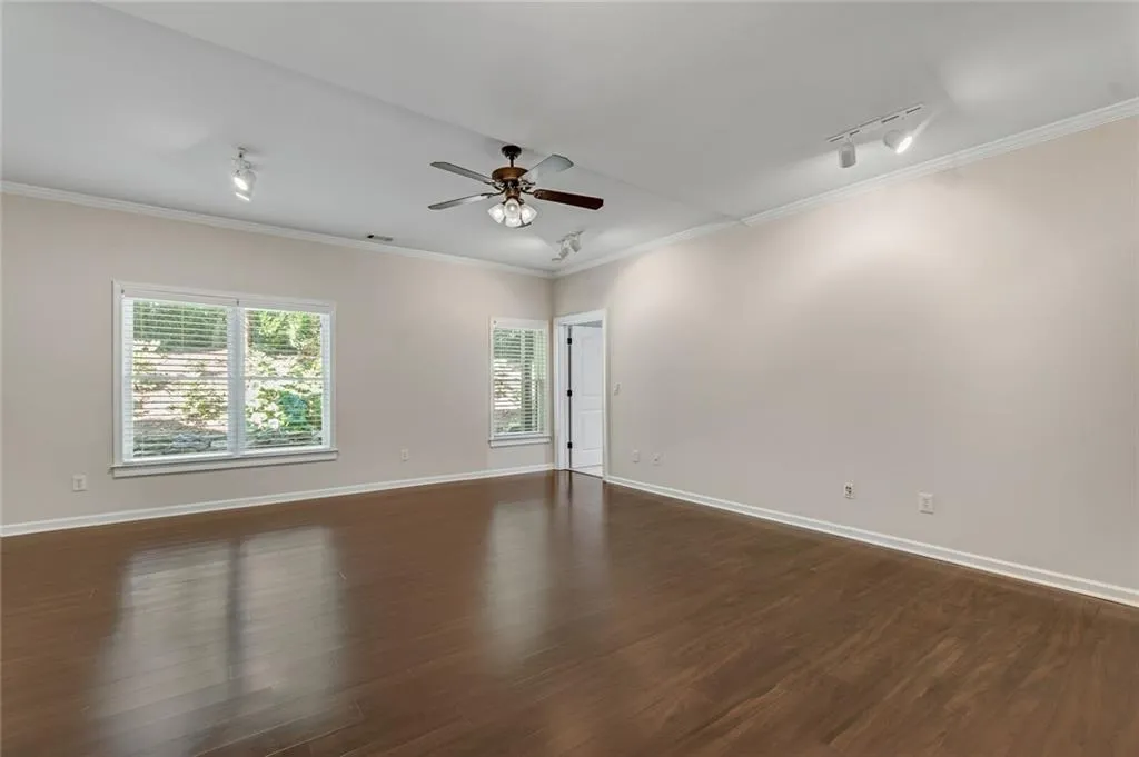 7983 Magnolia Square, Sandy Springs, Georgia 30350, 4 Bedrooms Bedrooms, ,4 BathroomsBathrooms,Residential,Sold,7983 Magnolia Square,6961569