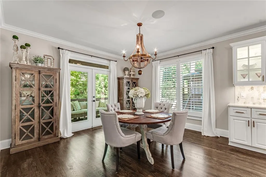 7983 Magnolia Square, Sandy Springs, Georgia 30350, 4 Bedrooms Bedrooms, ,4 BathroomsBathrooms,Residential,Sold,7983 Magnolia Square,6961569