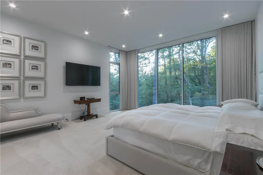 5900 Winterthur Ridge, Atlanta, Georgia 30328, 3 Bedrooms Bedrooms, ,3 BathroomsBathrooms,Residential,Sold,5900 Winterthur Ridge,5912382