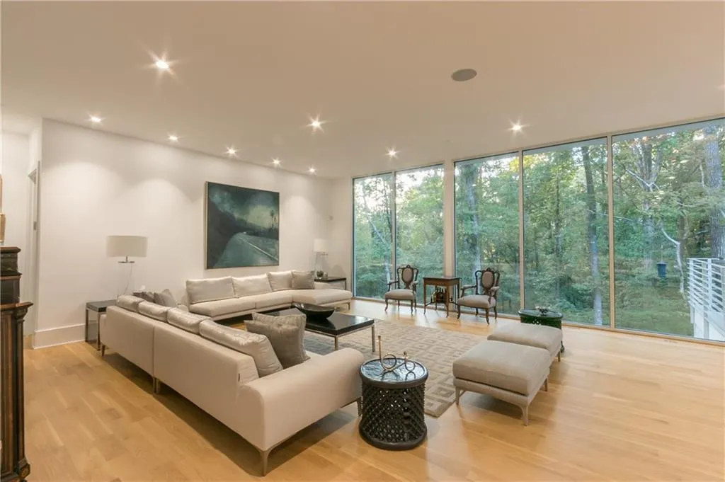 5900 Winterthur Ridge, Atlanta, Georgia 30328, 3 Bedrooms Bedrooms, ,3 BathroomsBathrooms,Residential,Sold,5900 Winterthur Ridge,5912382