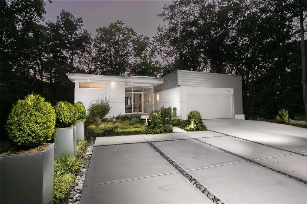 5900 Winterthur Ridge, Atlanta, Georgia 30328, 3 Bedrooms Bedrooms, ,3 BathroomsBathrooms,Residential,Sold,5900 Winterthur Ridge,5912382