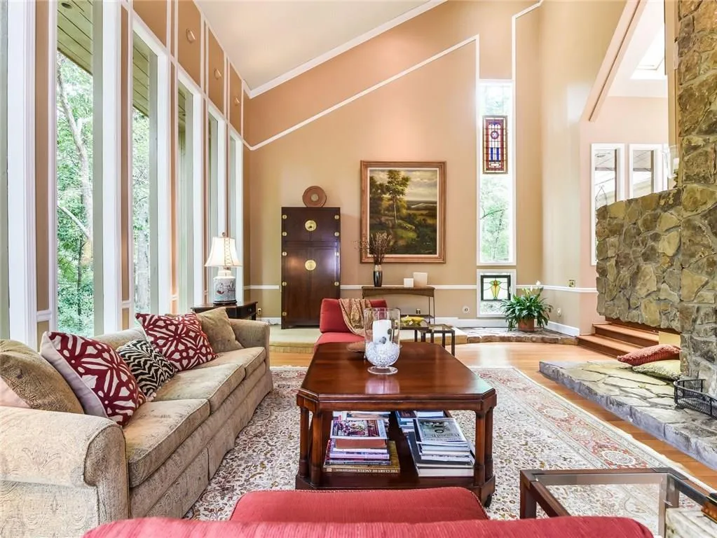 7945 Saddle Ridge Drive, Sandy Springs, Georgia 30350, 4 Bedrooms Bedrooms, ,3 BathroomsBathrooms,Residential,Sold,7945 Saddle Ridge Drive,5861313