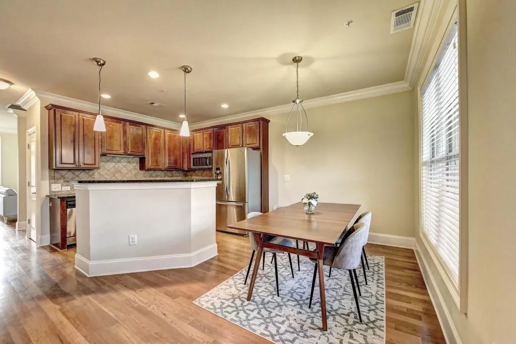 6448 Chariot Street, Atlanta, Georgia 30328, 3 Bedrooms Bedrooms, ,2 BathroomsBathrooms,Residential,Sold,6448 Chariot Street,6579845