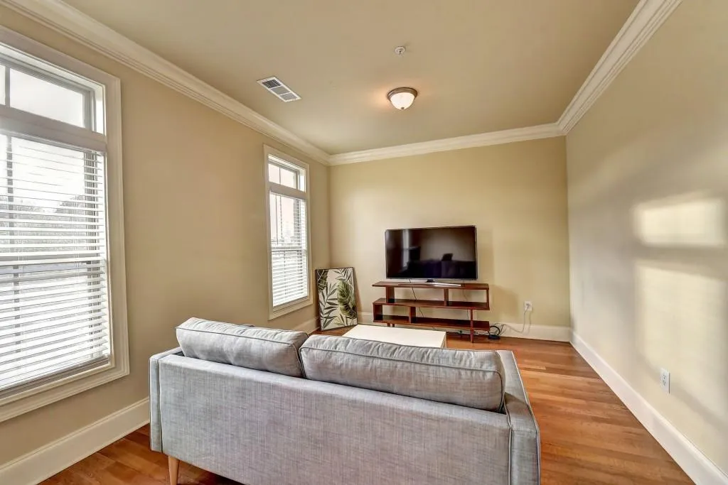 6448 Chariot Street, Atlanta, Georgia 30328, 3 Bedrooms Bedrooms, ,2 BathroomsBathrooms,Residential,Sold,6448 Chariot Street,6579845