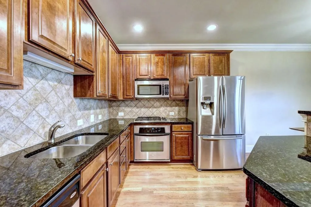 6448 Chariot Street, Atlanta, Georgia 30328, 3 Bedrooms Bedrooms, ,2 BathroomsBathrooms,Residential,Sold,6448 Chariot Street,6579845