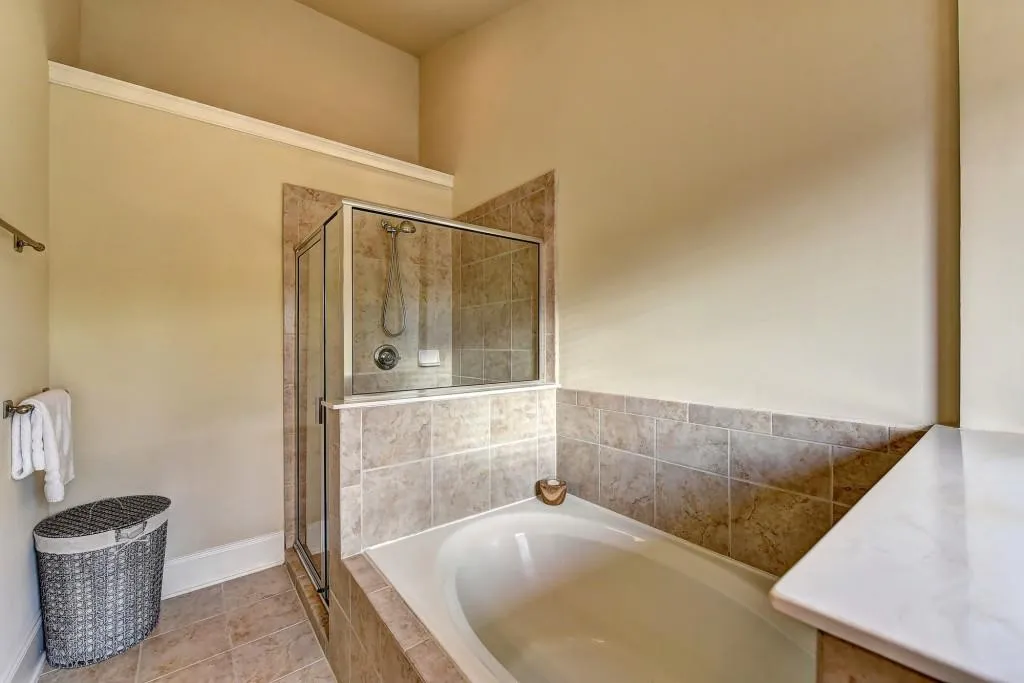 6448 Chariot Street, Atlanta, Georgia 30328, 3 Bedrooms Bedrooms, ,2 BathroomsBathrooms,Residential,Sold,6448 Chariot Street,6579845