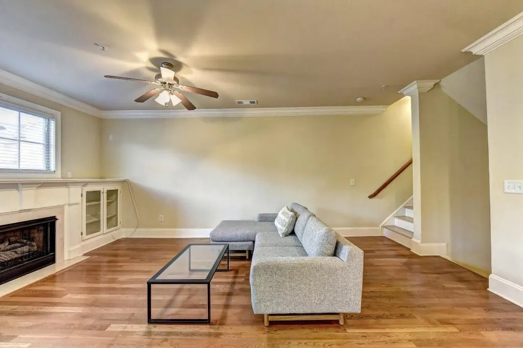 6448 Chariot Street, Atlanta, Georgia 30328, 3 Bedrooms Bedrooms, ,2 BathroomsBathrooms,Residential,Sold,6448 Chariot Street,6579845