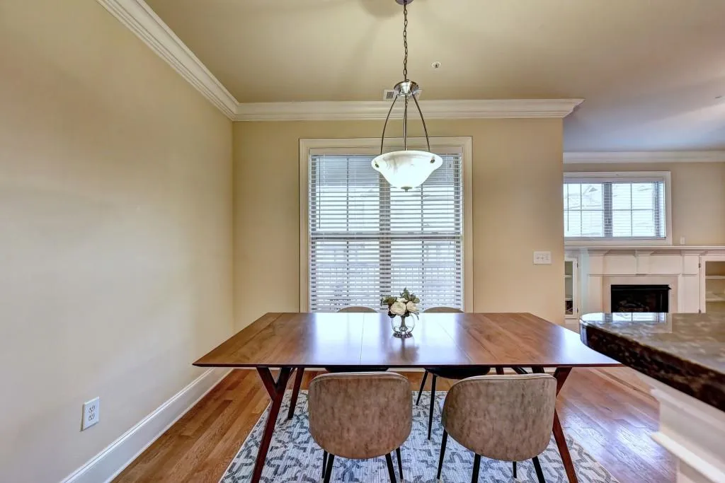 6448 Chariot Street, Atlanta, Georgia 30328, 3 Bedrooms Bedrooms, ,2 BathroomsBathrooms,Residential,Sold,6448 Chariot Street,6579845