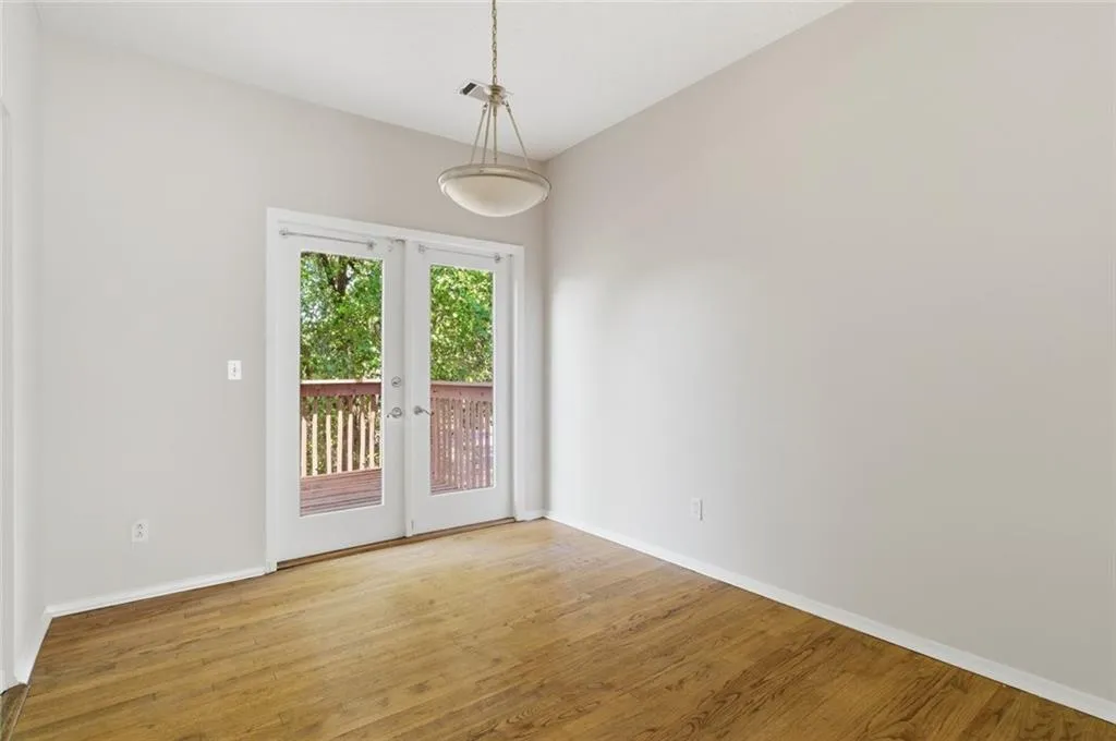 809 Wedgewood Way, Atlanta, Georgia 30350, 2 Bedrooms Bedrooms, ,2 BathroomsBathrooms,Residential,For Sale,809 Wedgewood Way,7758827