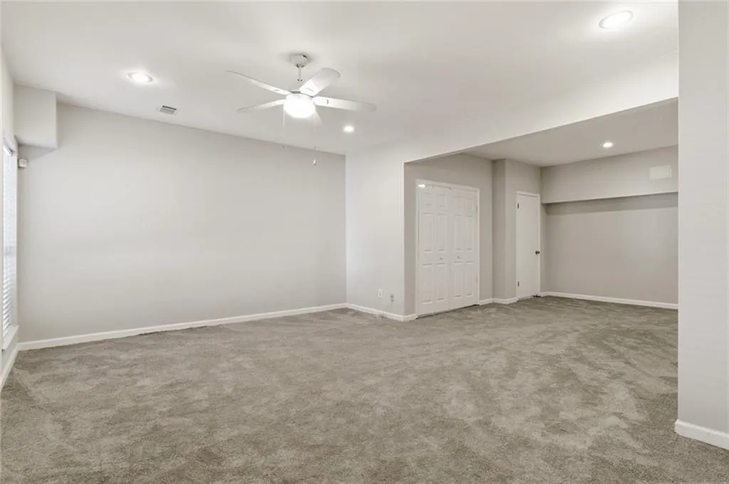 809 Wedgewood Way, Atlanta, Georgia 30350, 2 Bedrooms Bedrooms, ,2 BathroomsBathrooms,Residential,For Sale,809 Wedgewood Way,7758827