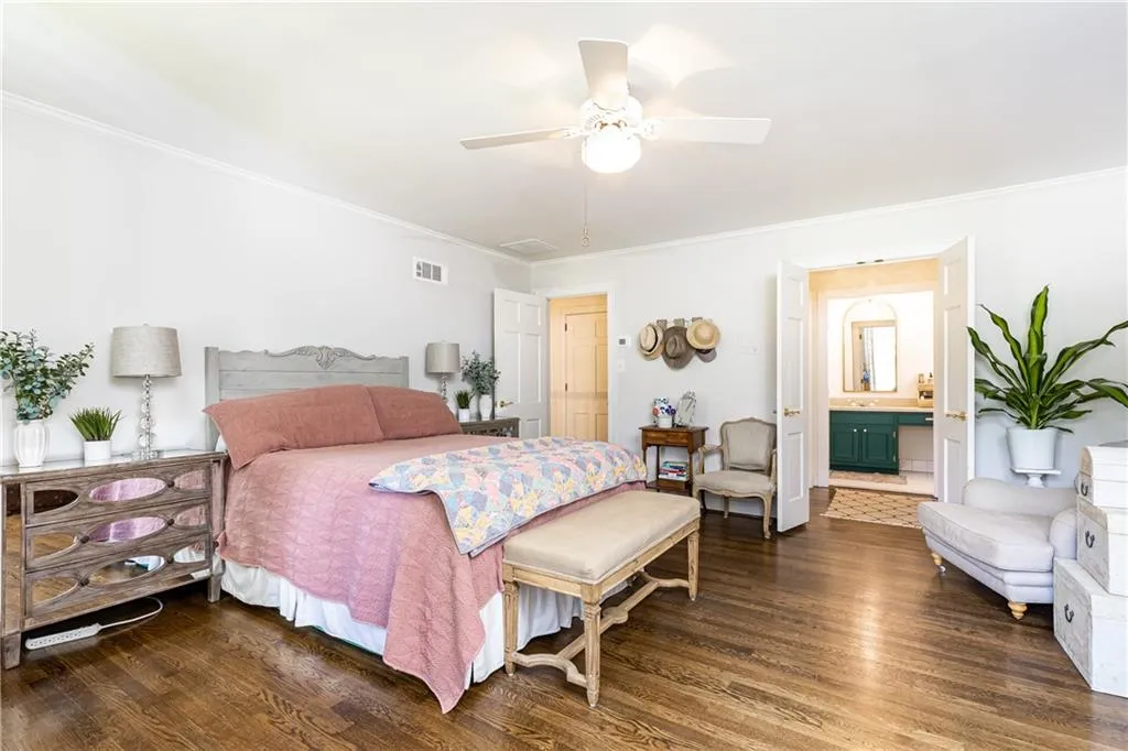 695 Fair Oaks Manor, Atlanta, Georgia 30327, 4 Bedrooms Bedrooms, ,3 BathroomsBathrooms,Residential,Sold,695 Fair Oaks Manor,7239146