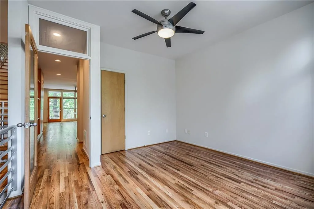 1269 Peachtree View Ne, Brookhaven, Georgia 30319, 2 Bedrooms Bedrooms, ,2 BathroomsBathrooms,Residential,Sold,1269 Peachtree View Ne,6002423