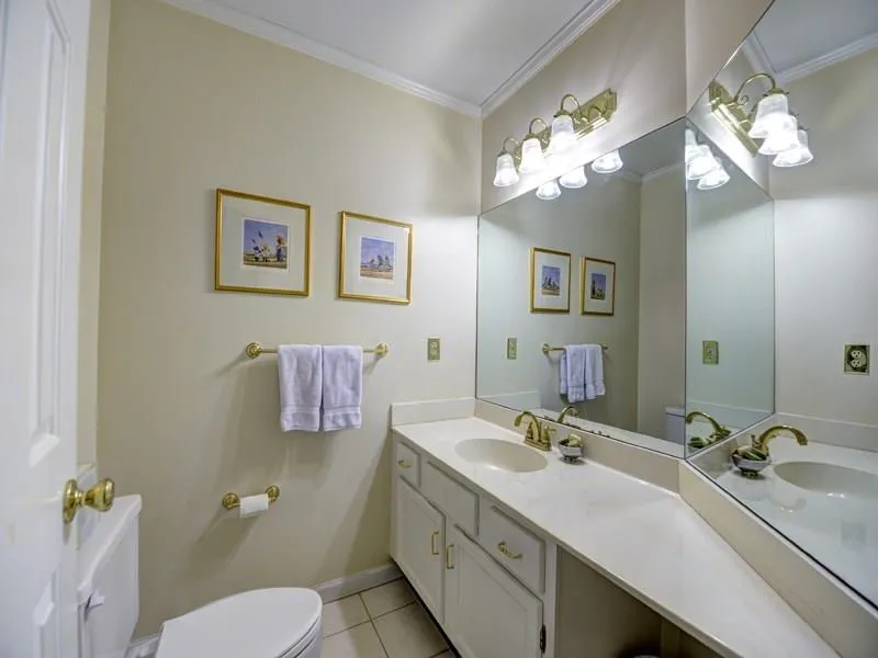 504 Bainbridge Drive Unit 504, Atlanta, Georgia 30327, 3 Bedrooms Bedrooms, ,2 BathroomsBathrooms,Residential,Sold,504 Bainbridge Drive Unit 504,5843119