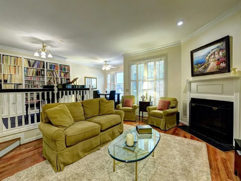 504 Bainbridge Drive Unit 504, Atlanta, Georgia 30327, 3 Bedrooms Bedrooms, ,2 BathroomsBathrooms,Residential,Sold,504 Bainbridge Drive Unit 504,5843119