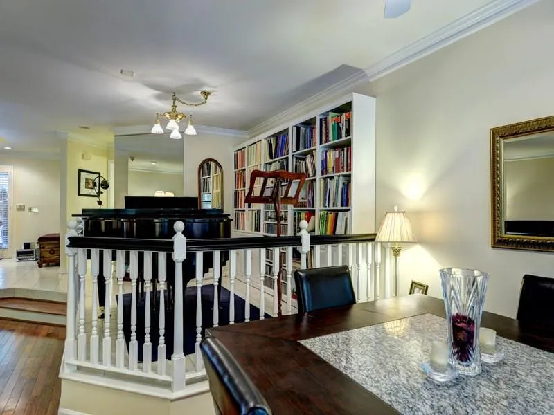 504 Bainbridge Drive Unit 504, Atlanta, Georgia 30327, 3 Bedrooms Bedrooms, ,2 BathroomsBathrooms,Residential,Sold,504 Bainbridge Drive Unit 504,5843119