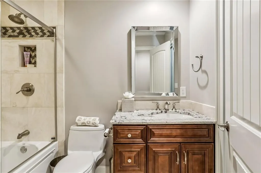7265 Hunters Branch Drive, Atlanta, Georgia 30328, 3 Bedrooms Bedrooms, ,2 BathroomsBathrooms,Residential,For Sale,7265 Hunters Branch Drive,7715654
