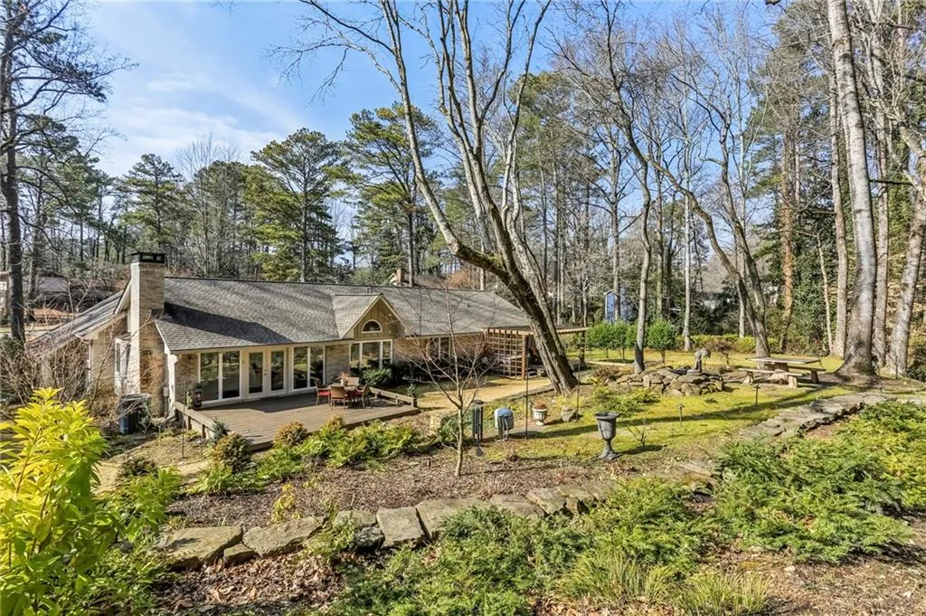 7265 Hunters Branch Drive, Atlanta, Georgia 30328, 3 Bedrooms Bedrooms, ,2 BathroomsBathrooms,Residential,For Sale,7265 Hunters Branch Drive,7715654