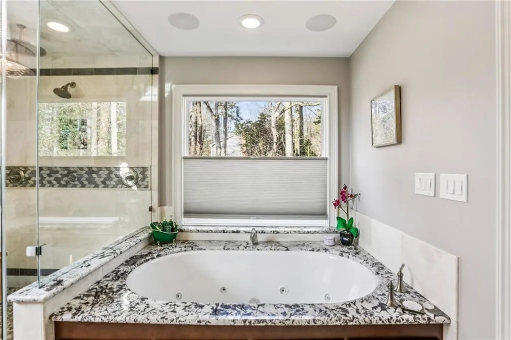 7265 Hunters Branch Drive, Atlanta, Georgia 30328, 3 Bedrooms Bedrooms, ,2 BathroomsBathrooms,Residential,For Sale,7265 Hunters Branch Drive,7715654