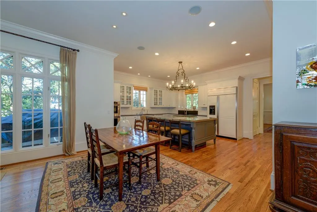4370 E Brookhaven Drive Ne, Atlanta, Georgia 30319, 6 Bedrooms Bedrooms, ,6 BathroomsBathrooms,Residential,Sold,4370 E Brookhaven Drive Ne,5957574