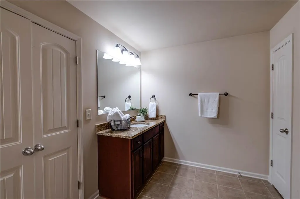 7745 Stratford Lane, Sandy Springs, Georgia 30350, 5 Bedrooms Bedrooms, ,4 BathroomsBathrooms,Residential,Sold,7745 Stratford Lane,7160439