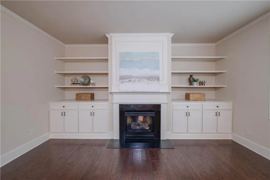 7745 Stratford Lane, Sandy Springs, Georgia 30350, 5 Bedrooms Bedrooms, ,4 BathroomsBathrooms,Residential,Sold,7745 Stratford Lane,7160439