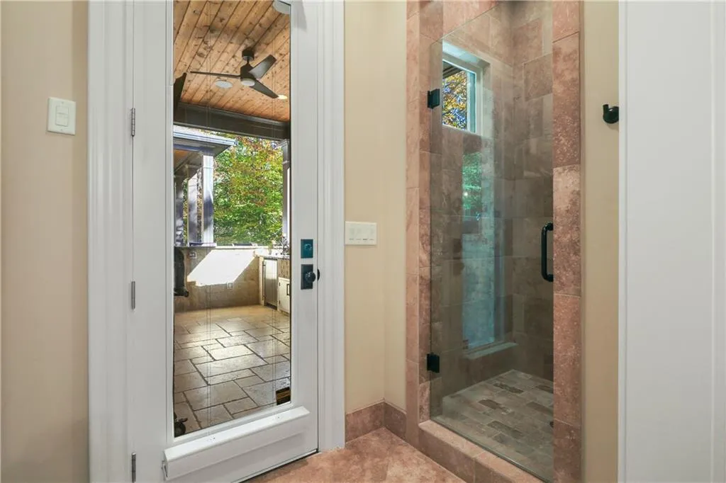 205 Rivermere Way, Sandy Springs, Georgia 30350, 6 Bedrooms Bedrooms, ,7 BathroomsBathrooms,Residential,Sold,205 Rivermere Way,6971395