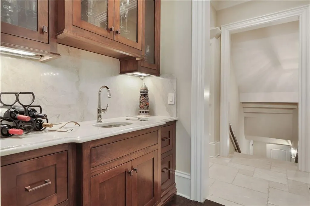 205 Rivermere Way, Sandy Springs, Georgia 30350, 6 Bedrooms Bedrooms, ,7 BathroomsBathrooms,Residential,Sold,205 Rivermere Way,6971395