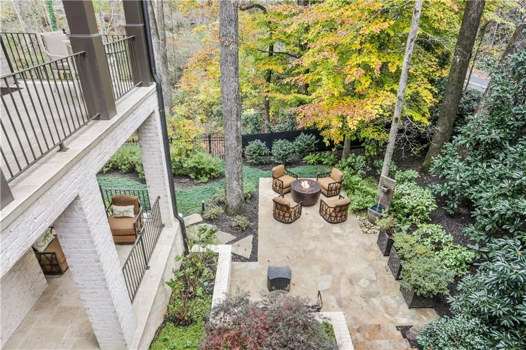 205 Rivermere Way, Sandy Springs, Georgia 30350, 6 Bedrooms Bedrooms, ,7 BathroomsBathrooms,Residential,Sold,205 Rivermere Way,6971395