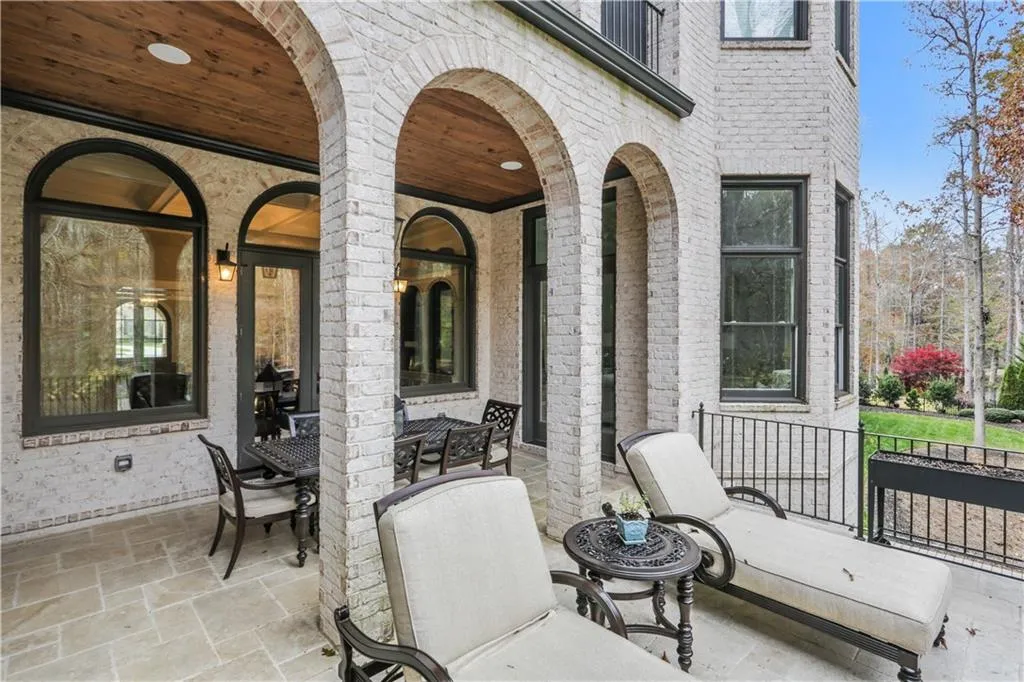 205 Rivermere Way, Sandy Springs, Georgia 30350, 6 Bedrooms Bedrooms, ,7 BathroomsBathrooms,Residential,Sold,205 Rivermere Way,6971395