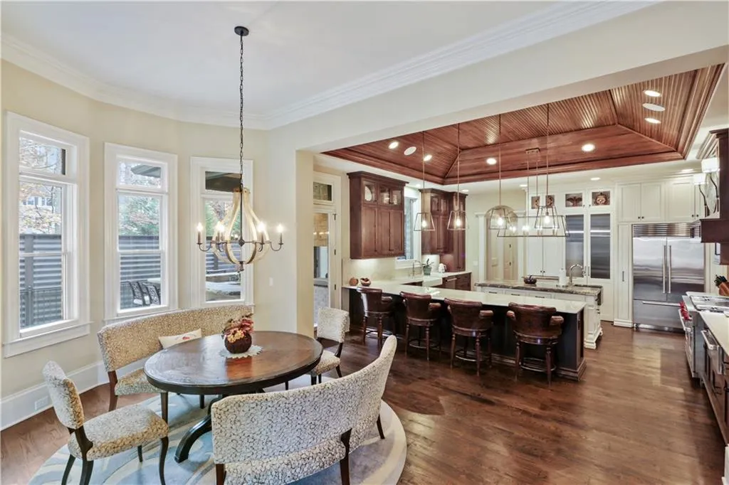205 Rivermere Way, Sandy Springs, Georgia 30350, 6 Bedrooms Bedrooms, ,7 BathroomsBathrooms,Residential,Sold,205 Rivermere Way,6971395
