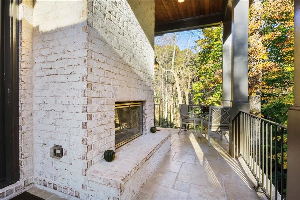 205 Rivermere Way, Sandy Springs, Georgia 30350, 6 Bedrooms Bedrooms, ,7 BathroomsBathrooms,Residential,Sold,205 Rivermere Way,6971395