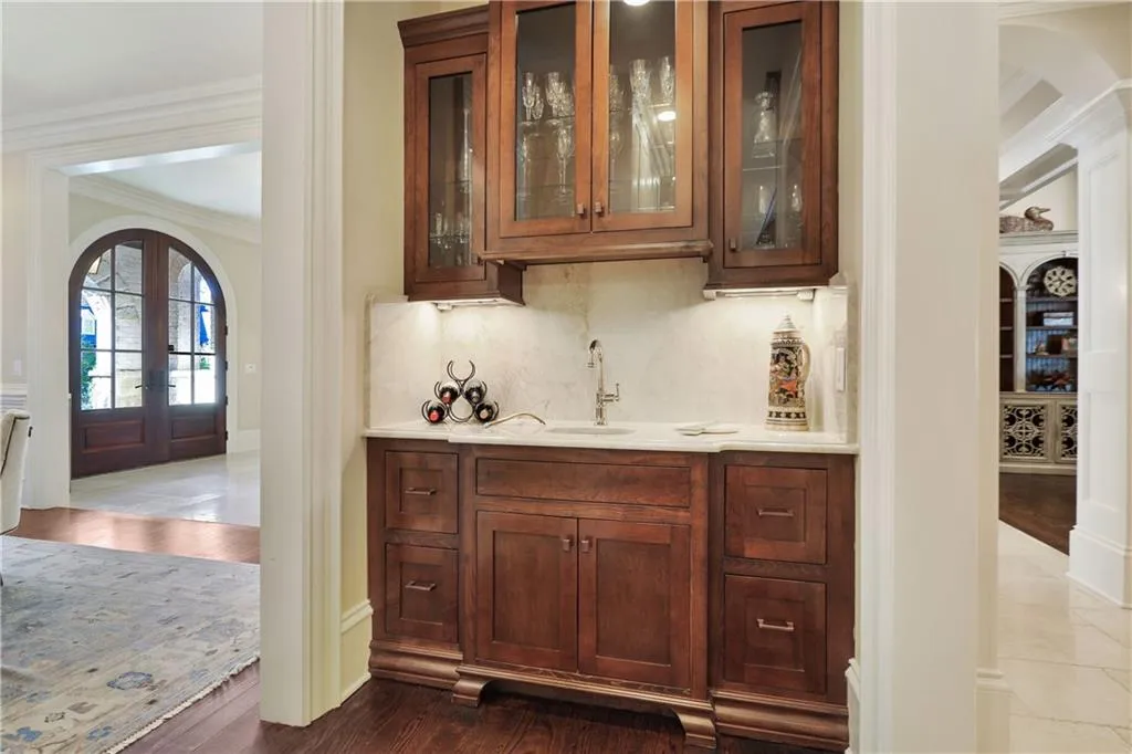 205 Rivermere Way, Sandy Springs, Georgia 30350, 6 Bedrooms Bedrooms, ,7 BathroomsBathrooms,Residential,Sold,205 Rivermere Way,6971395