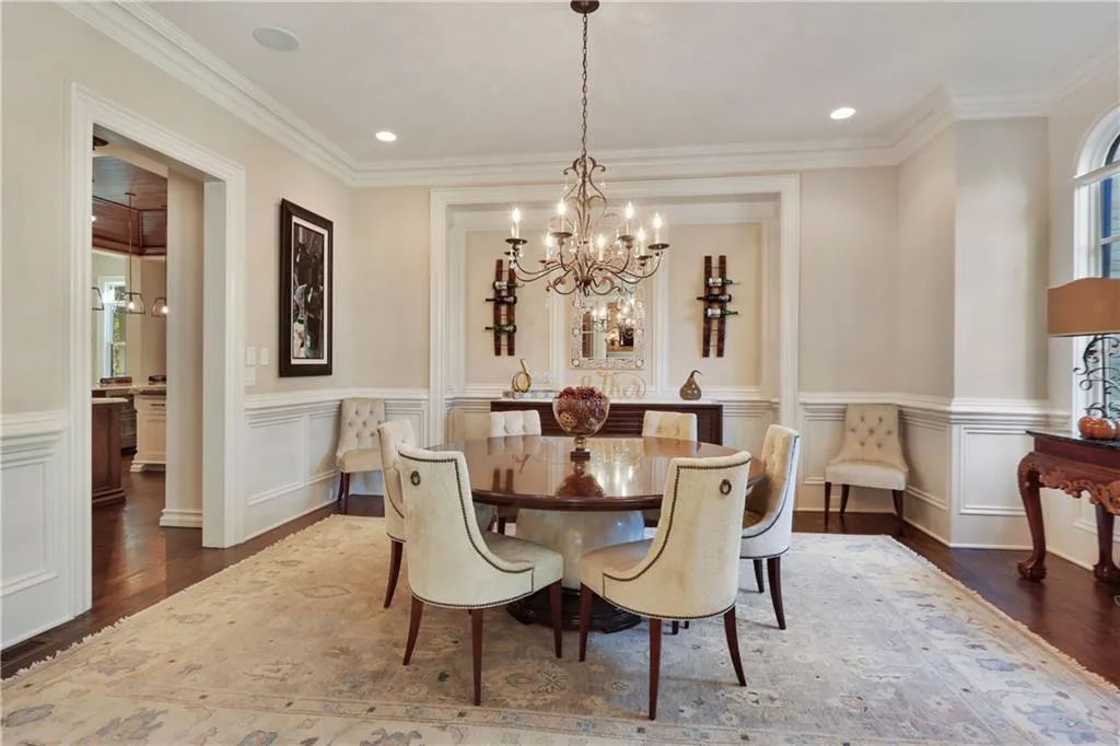 205 Rivermere Way, Sandy Springs, Georgia 30350, 6 Bedrooms Bedrooms, ,7 BathroomsBathrooms,Residential,Sold,205 Rivermere Way,6971395