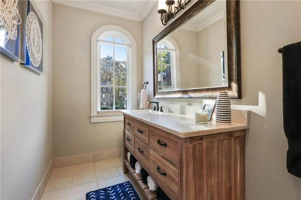 205 Rivermere Way, Sandy Springs, Georgia 30350, 6 Bedrooms Bedrooms, ,7 BathroomsBathrooms,Residential,Sold,205 Rivermere Way,6971395