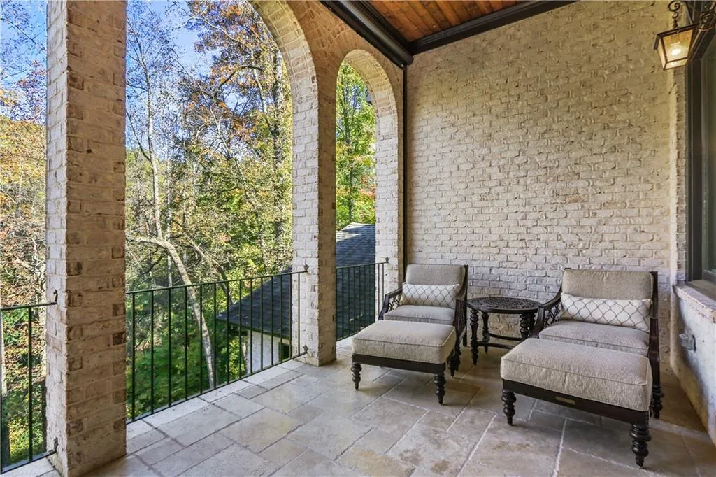 205 Rivermere Way, Sandy Springs, Georgia 30350, 6 Bedrooms Bedrooms, ,7 BathroomsBathrooms,Residential,Sold,205 Rivermere Way,6971395