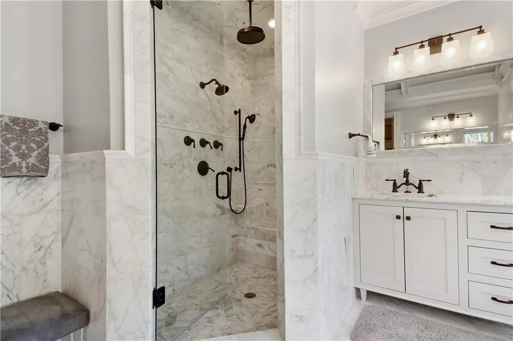 205 Rivermere Way, Sandy Springs, Georgia 30350, 6 Bedrooms Bedrooms, ,7 BathroomsBathrooms,Residential,Sold,205 Rivermere Way,6971395