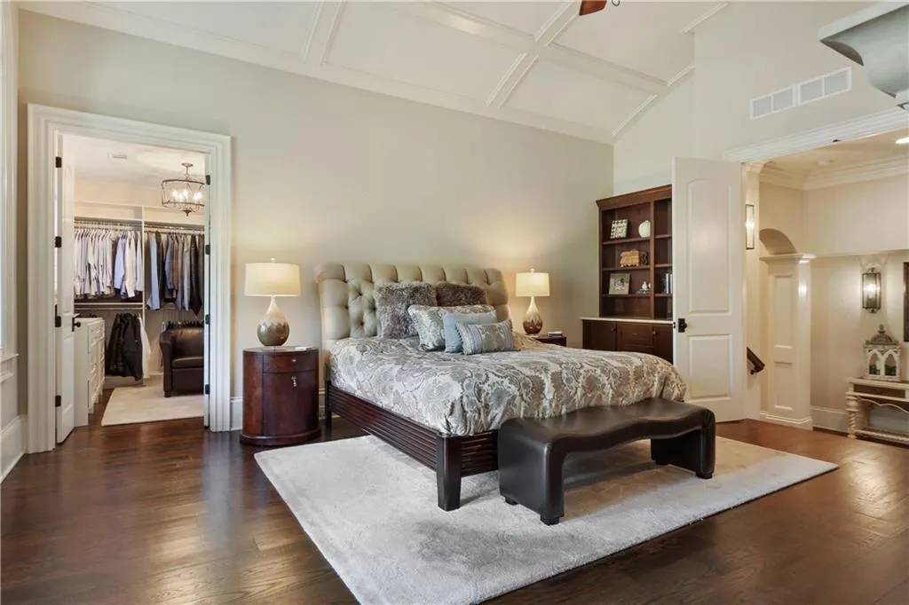 205 Rivermere Way, Sandy Springs, Georgia 30350, 6 Bedrooms Bedrooms, ,7 BathroomsBathrooms,Residential,Sold,205 Rivermere Way,6971395