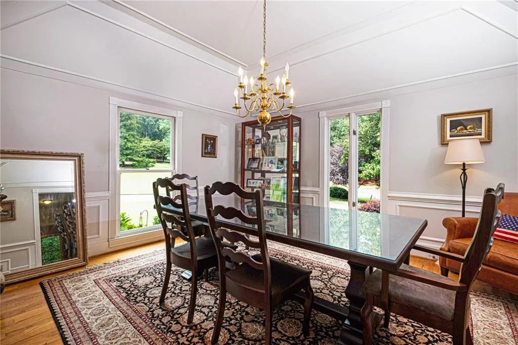 5025 Oak Bluff Court, Sandy Springs, Georgia 30350, 6 Bedrooms Bedrooms, ,4 BathroomsBathrooms,Residential,Sold,5025 Oak Bluff Court,6770360