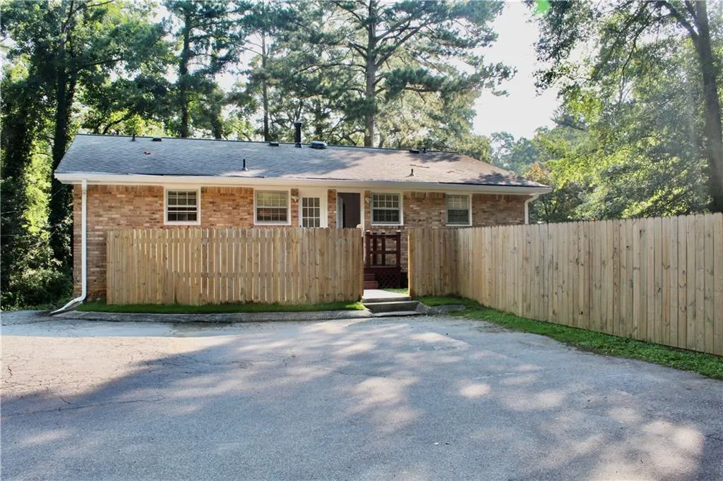 1191 Hampton Way Ne, Atlanta, Georgia 30324, ,Residential Income,For Sale,1191 Hampton Way Ne,7606660