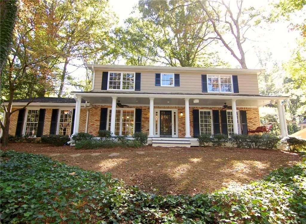 365 Glencourtney Drive, Sandy Springs, Georgia 30328, 4 Bedrooms Bedrooms, ,2 BathroomsBathrooms,Residential,Sold,365 Glencourtney Drive,5642335