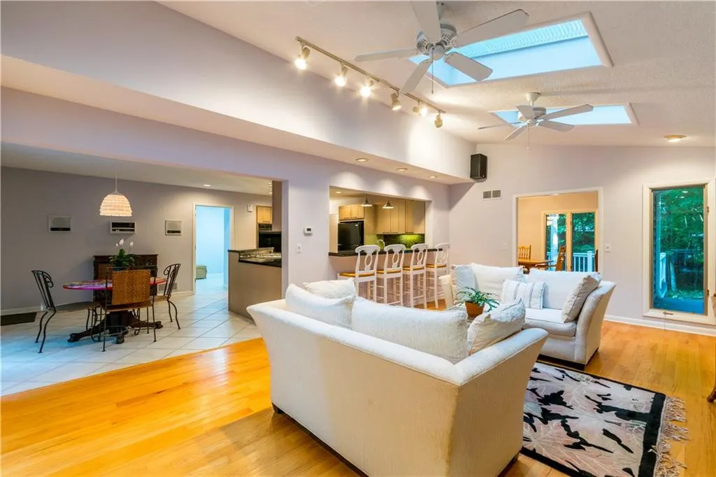 8110 Ball Mill Road, Sandy Springs, Georgia 30350, 4 Bedrooms Bedrooms, ,4 BathroomsBathrooms,Residential,Sold,8110 Ball Mill Road,5910330