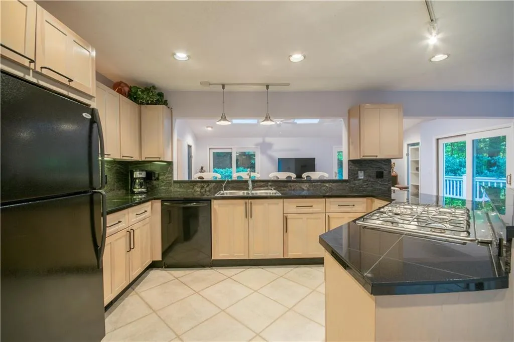 8110 Ball Mill Road, Sandy Springs, Georgia 30350, 4 Bedrooms Bedrooms, ,4 BathroomsBathrooms,Residential,Sold,8110 Ball Mill Road,5910330