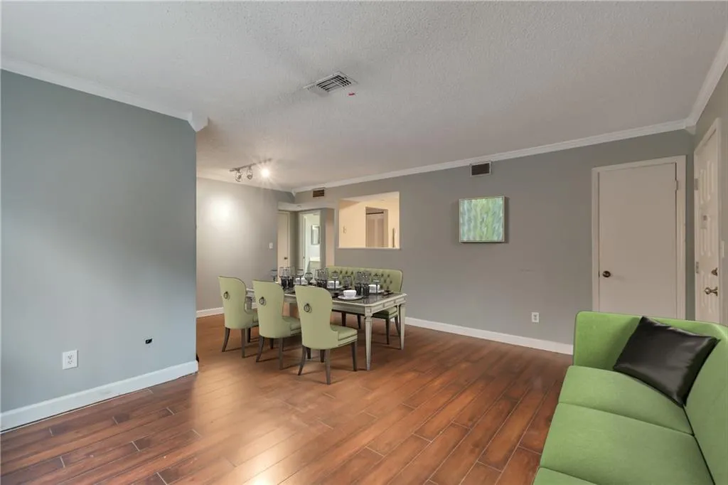 3006 Wingate Way, Sandy Springs, Georgia 30350, 1 Bedroom Bedrooms, ,1 BathroomBathrooms,Residential,Sold,3006 Wingate Way,6984388