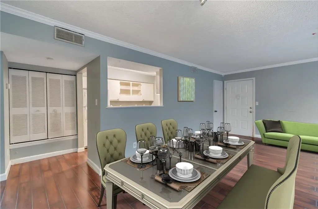 3006 Wingate Way, Sandy Springs, Georgia 30350, 1 Bedroom Bedrooms, ,1 BathroomBathrooms,Residential,Sold,3006 Wingate Way,6984388