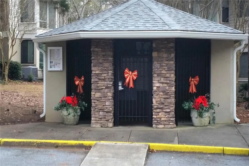 3006 Wingate Way, Sandy Springs, Georgia 30350, 1 Bedroom Bedrooms, ,1 BathroomBathrooms,Residential,Sold,3006 Wingate Way,6984388