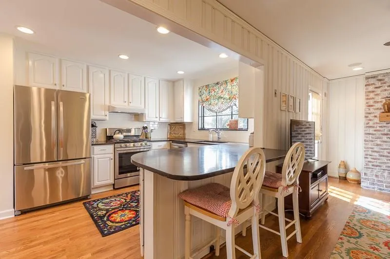 445 Pine Forest Road, Atlanta, Georgia 30342, 3 Bedrooms Bedrooms, ,2 BathroomsBathrooms,Residential,Sold,445 Pine Forest Road,6043850
