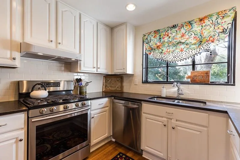 445 Pine Forest Road, Atlanta, Georgia 30342, 3 Bedrooms Bedrooms, ,2 BathroomsBathrooms,Residential,Sold,445 Pine Forest Road,6043850